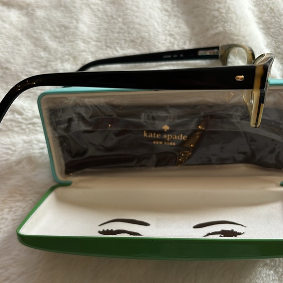 EUC Kate Spade Lucyann frames with case. - Picture 6 of 6
